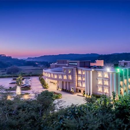 Golden Tulip Chandigarh, Panchkula Dış mekan fotoğraf