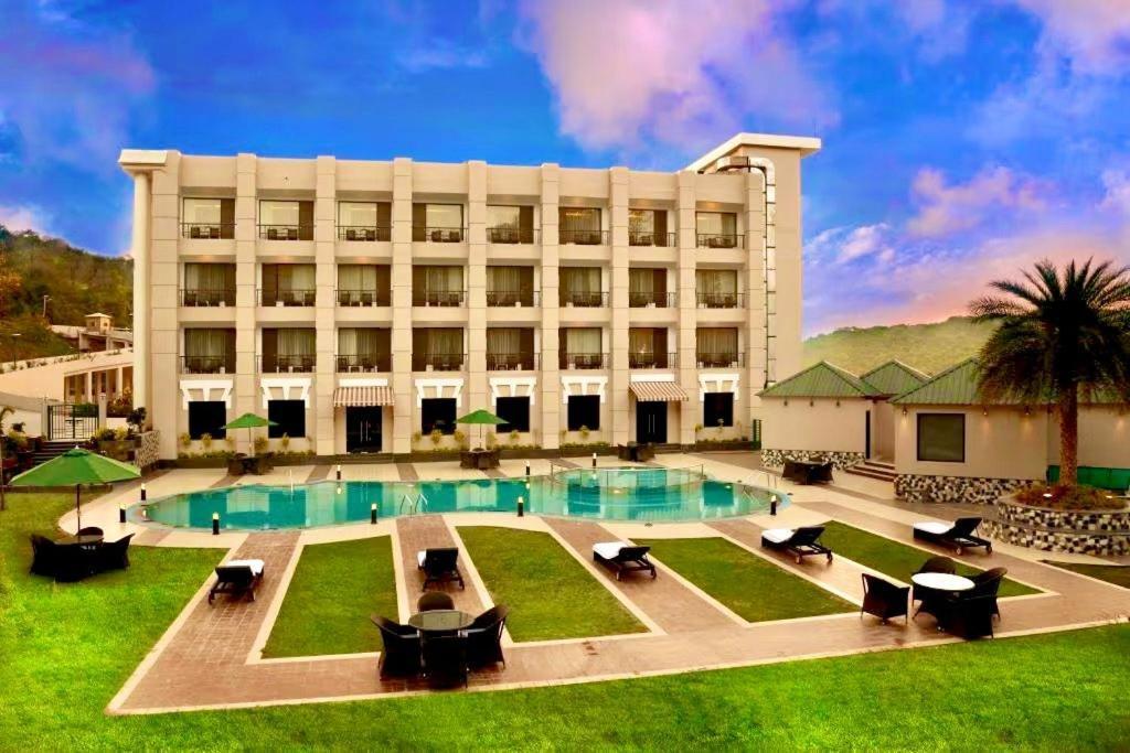 Golden Tulip Chandigarh, Panchkula Dış mekan fotoğraf