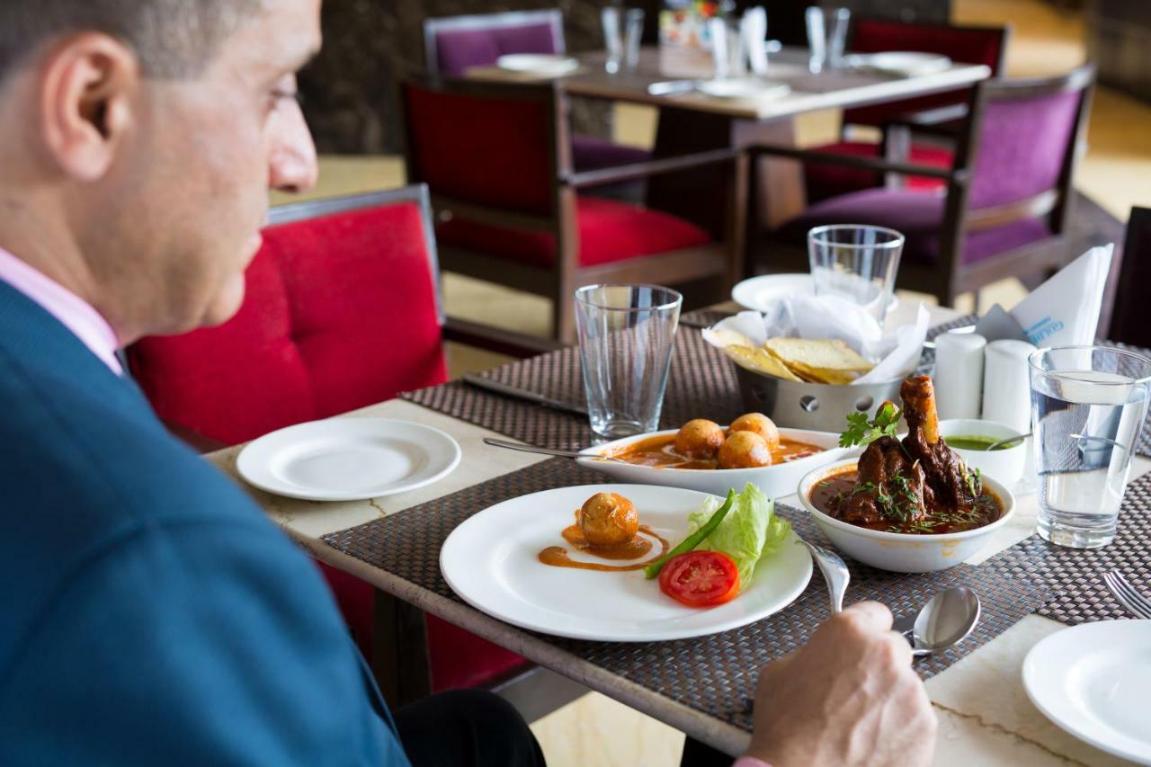 Golden Tulip Chandigarh, Panchkula Dış mekan fotoğraf