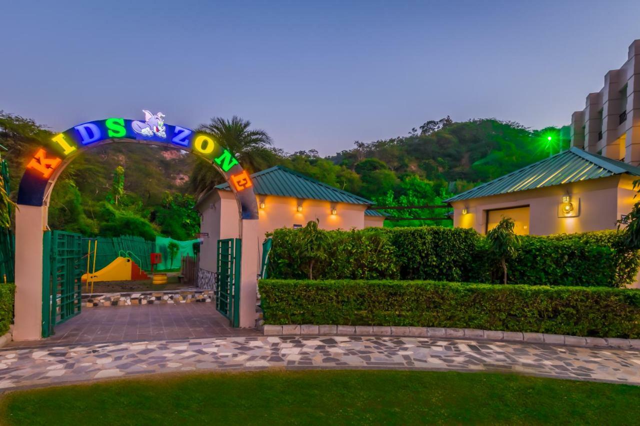 Golden Tulip Chandigarh, Panchkula Dış mekan fotoğraf